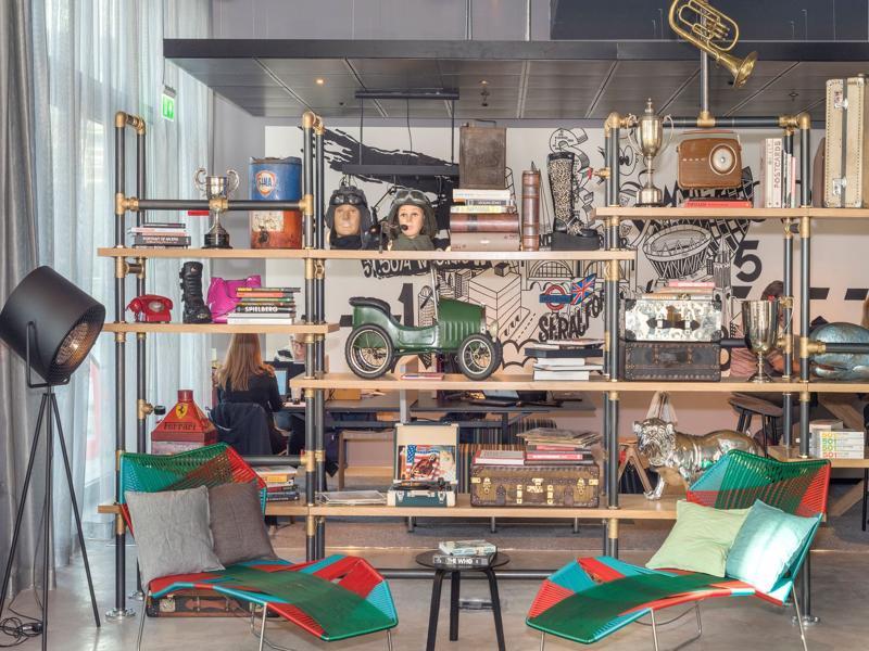 Отель Moxy Stratford Лондон